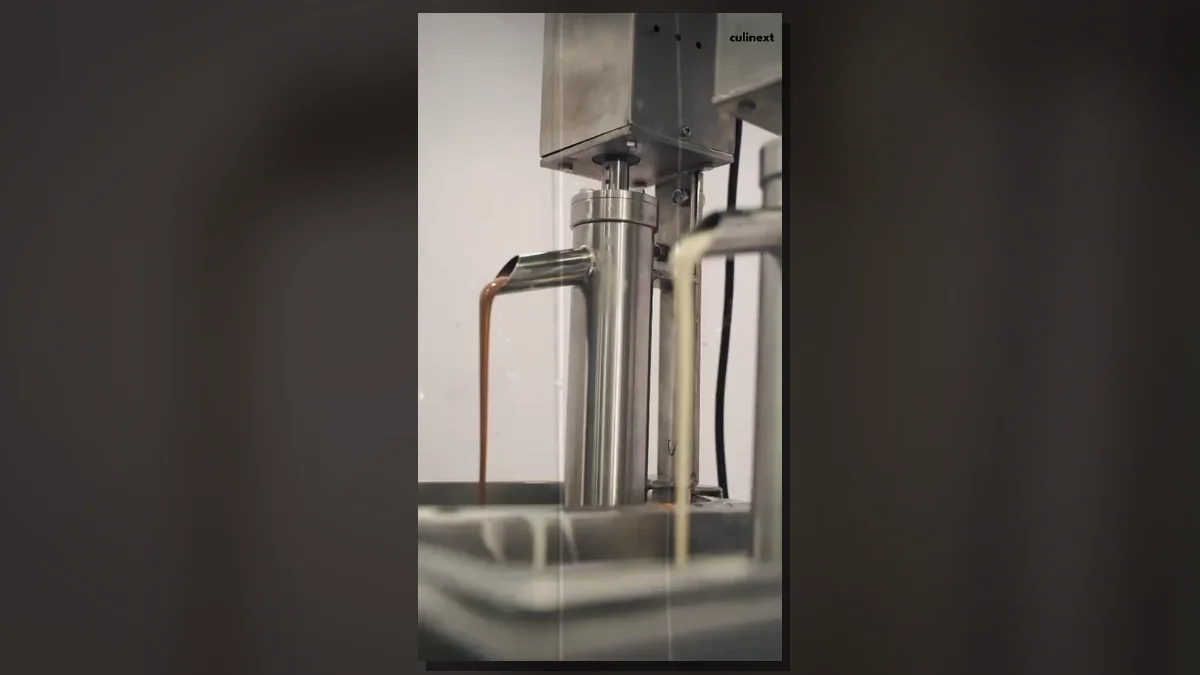 Culinext two-pot two-pump chocolate melter demonstration